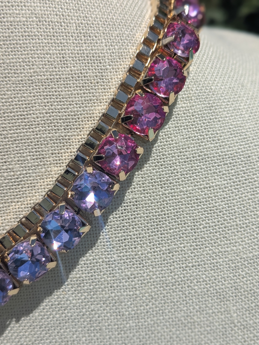 Gold Tone Pink Purple Crystal Necklace Adjustable 18–21” Lightweight Statement - Picture 3 of 5